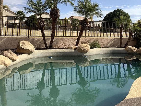 4th image of 21103 N 63rd Dr