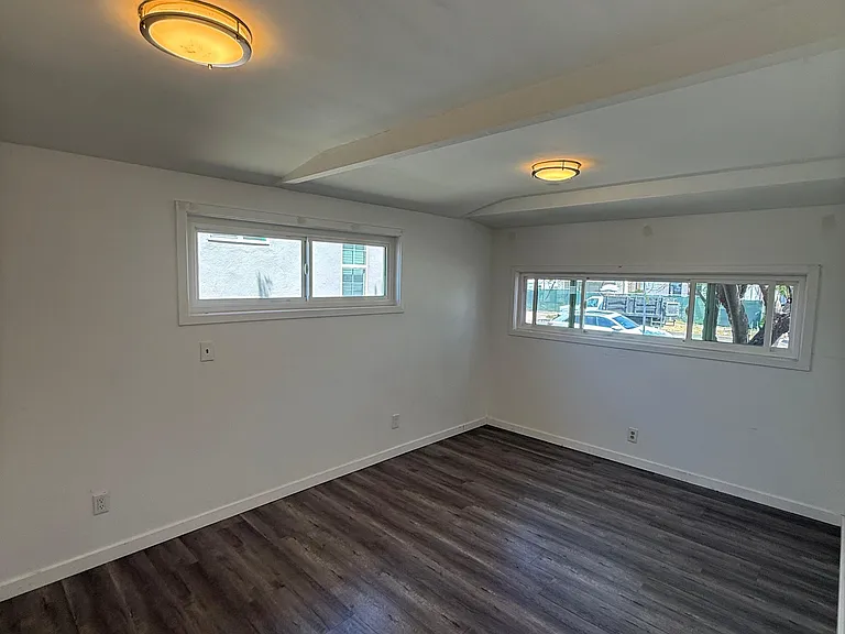 17504 Martha St — Photo 9