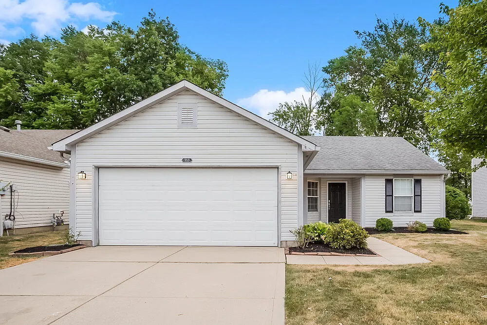 3 bed, 2.0 bath, 1235 sqft, $1,780 — Photo 1
