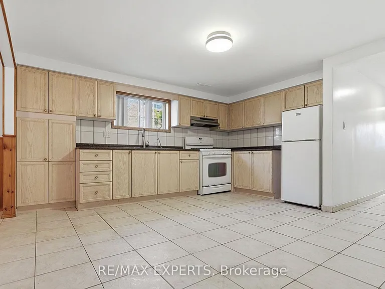 228 Andrew Park #BASEMENT — Photo 6