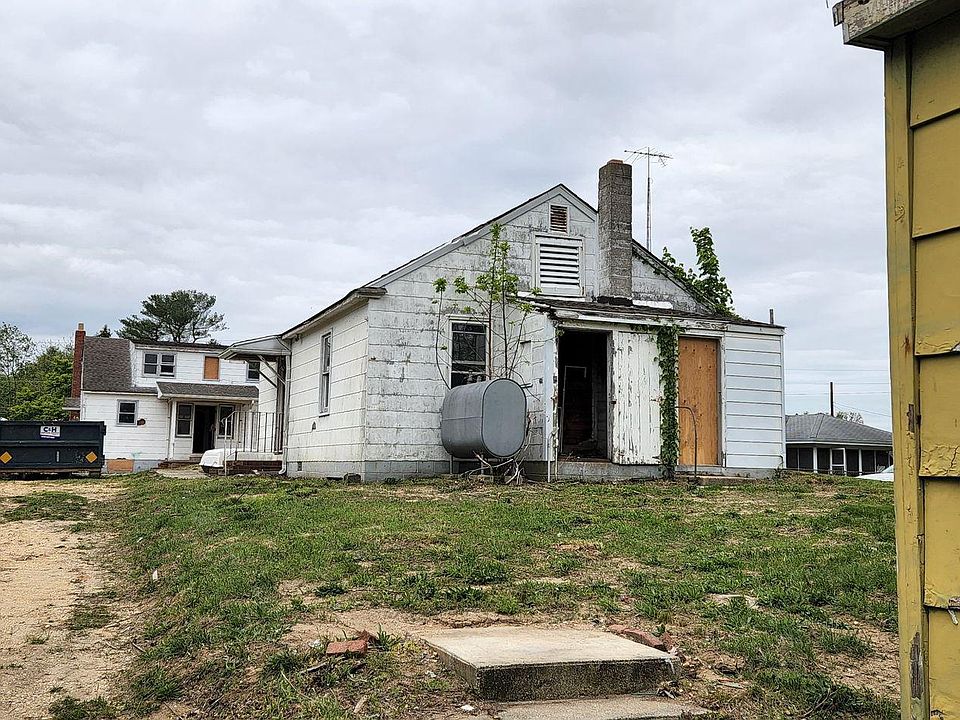 1st image of 42 Old Deerfield Pike