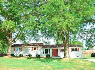 1012 N 6th St, Bessemer City, NC 28016