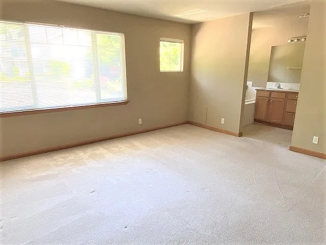 1407 NE 166th Ct — Photo 11