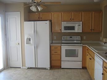 2nd image of 5483 N Scarsborough Way