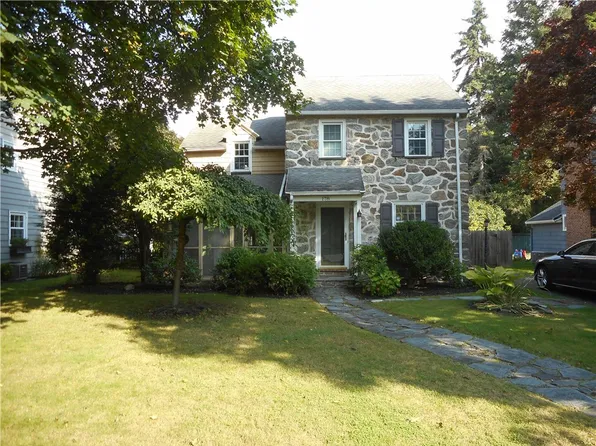 178 Avalon Dr, Rochester, NY 14618
