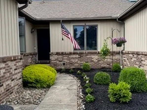 1486 Tripodi Cir, Niles, OH 44446