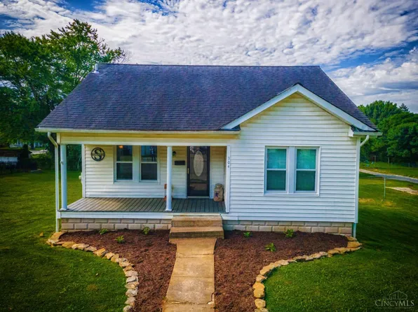 304 W 8th St, Manchester, OH 45144