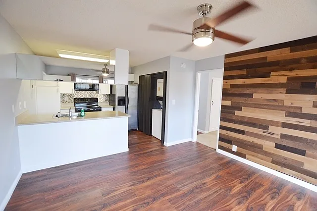 Waipio Gentry Renovated 1 bed/1 bath/ 1 parking — Photo 1