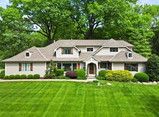 9511 Meadow Ln, Leawood, KS 66206
