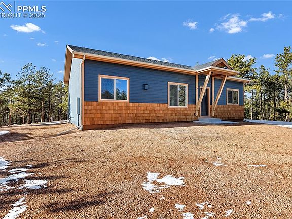 5th image of 2627 Pikes Peak Dr