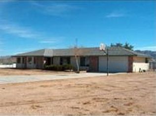 11755 Tujunga Dr, Apple Valley, CA 92308
