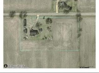22407 State Line Rd, Harvard, IL 60033