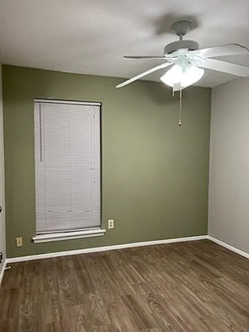 2327 Goldspring Ln — Photo 18