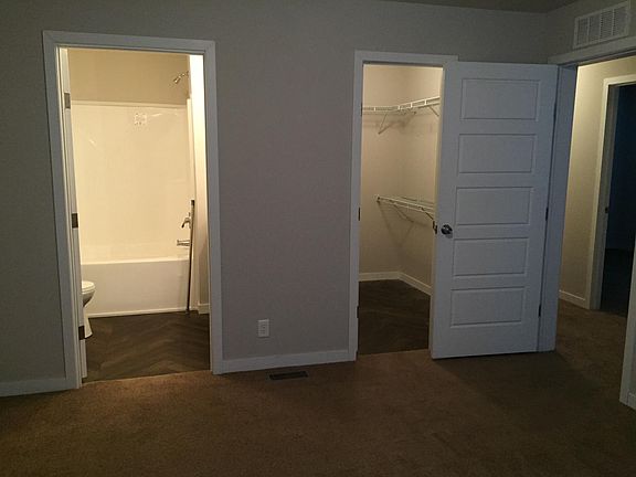 Master Bath and Walkin Closet