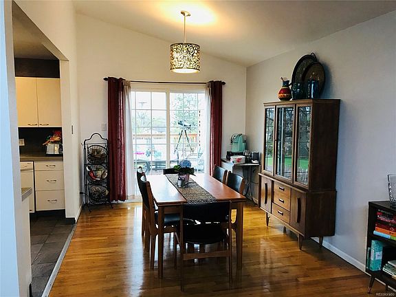 Spacious dining room, beautiful hardwood floors!