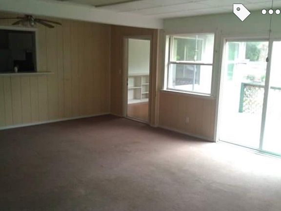 2nd image of 110 Mimosa Dr