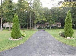7175 Stoddard Hayes Rd, Farmdale, OH 44417