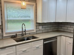 120 Mountain St, Hartford, CT 06106