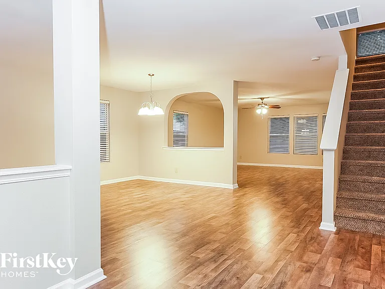 1323 Perga Ct — Photo 3