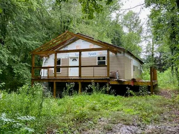 705 Bull Run Dr, Tunnel Hill, GA 30755