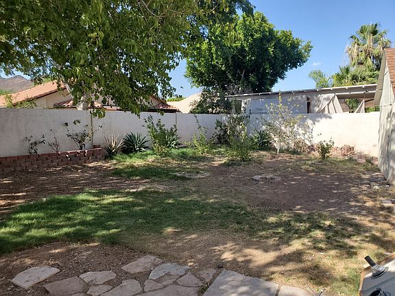 3rd image of 19540 N 51st Dr
