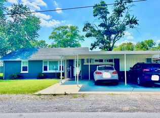105 S Goodman St, Crossville, IL 62827