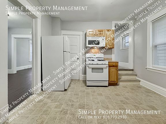 5th image of 851 Dayton St SW