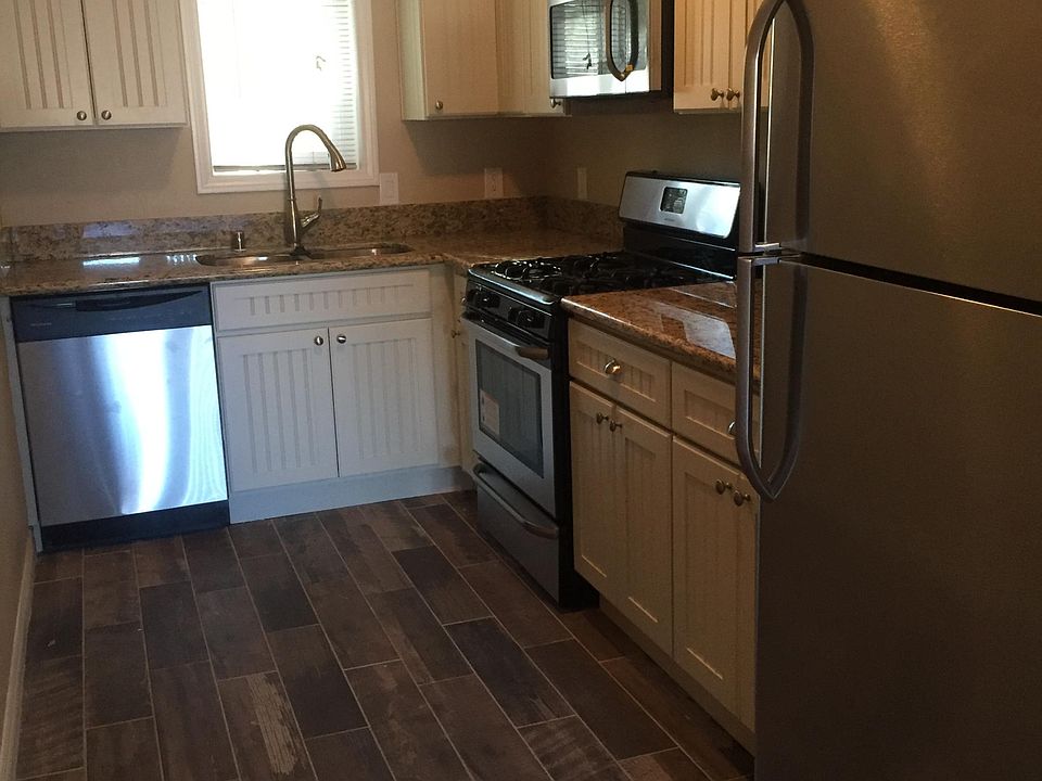 2nd image of 1216 Patricia Ave APT 102