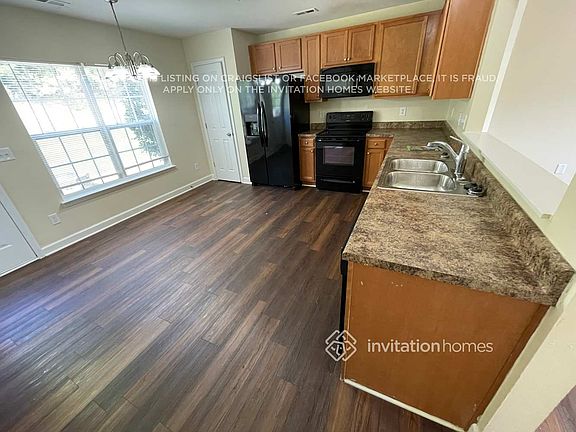 3rd image of 974 Ramsgate Dr SW