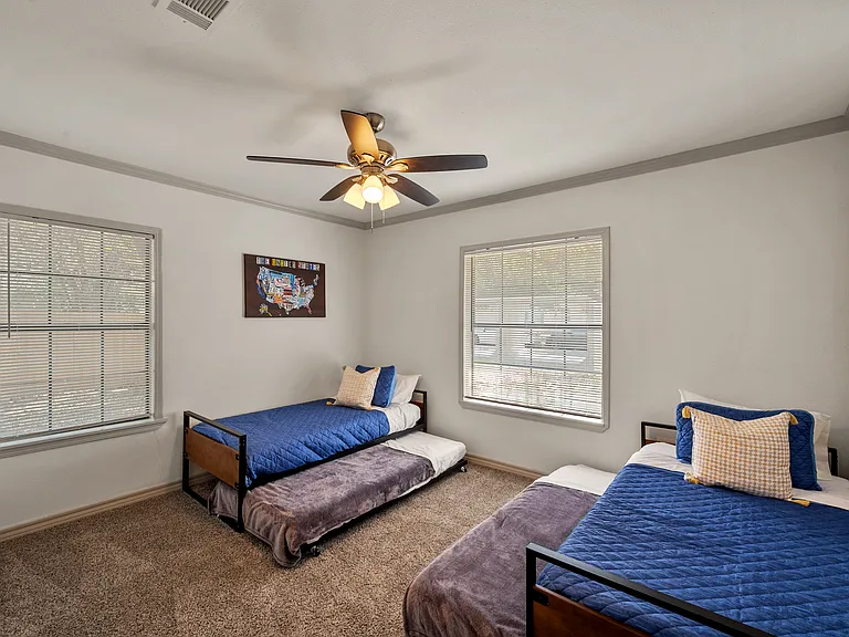 3458 Suffolk Dr — Photo 13