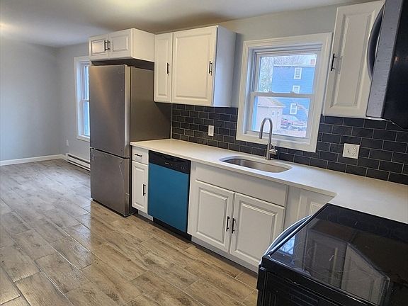 5th image of 56 Brattle St