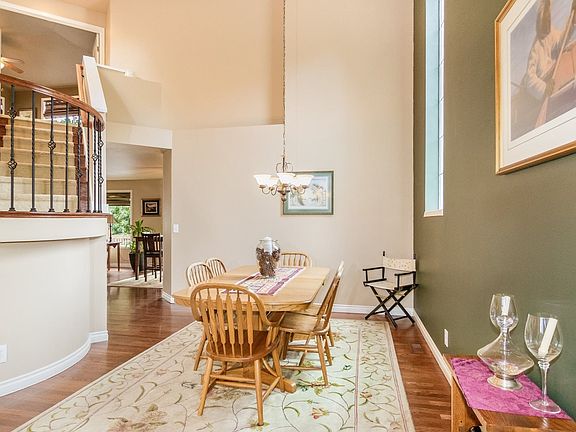 3rd image of 25443 SE 42nd St