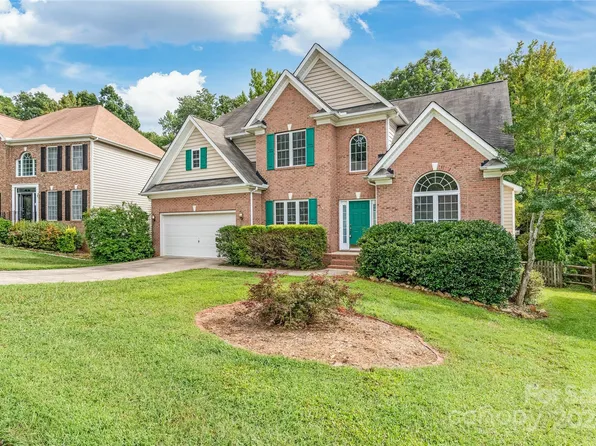 2526 Adonis Ct, Charlotte, NC 28213