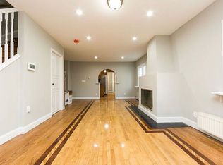 3204 Country Club Rd, Bronx, NY 10465