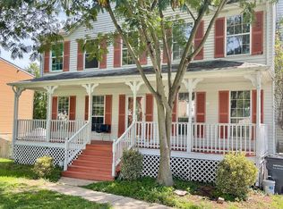 5947 Plumwood Ln, Woodbridge, VA 22193