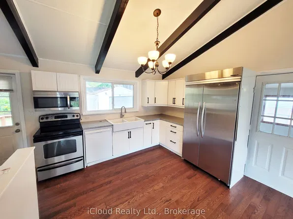 172 Silas Blvd, Georgina, ON L4P 2K3