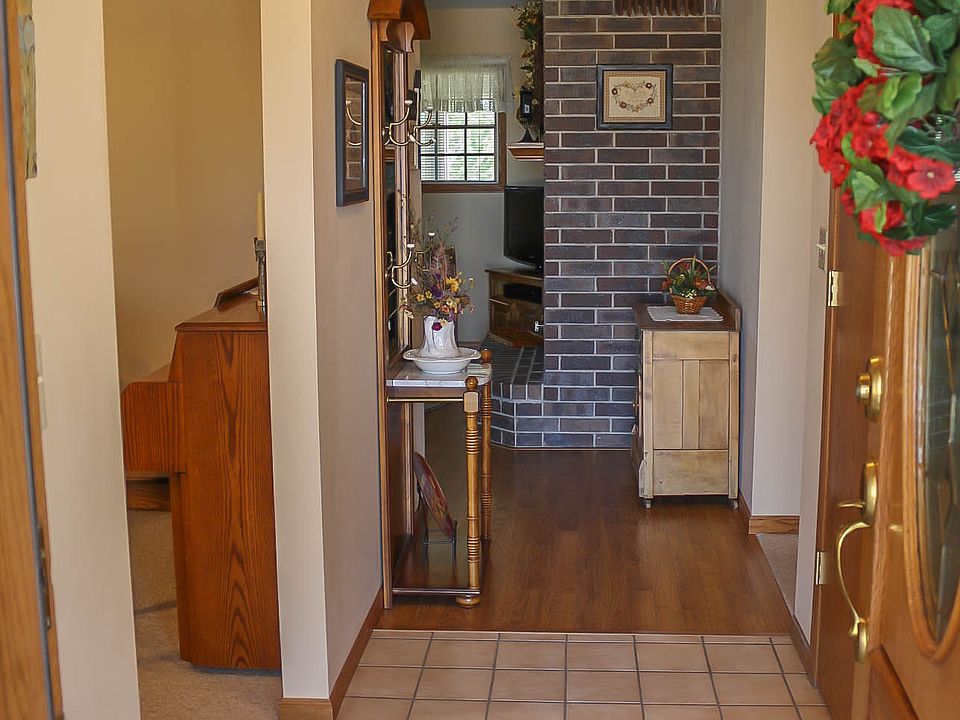 Main entry and foyer