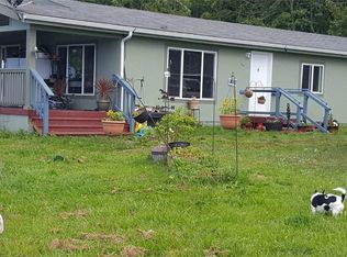 221 Sasquatch Ln, Port Angeles, WA 98363