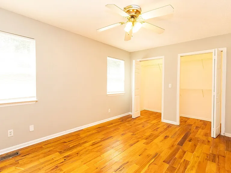402 Hall St #A — Photo 10