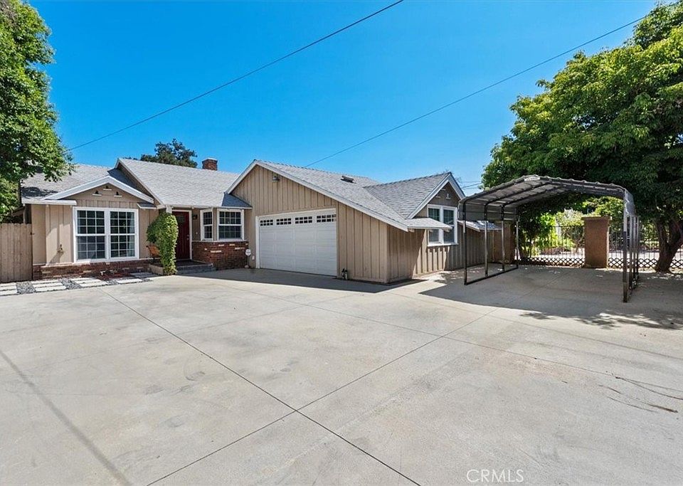 1st image of 14319 Valerio St
