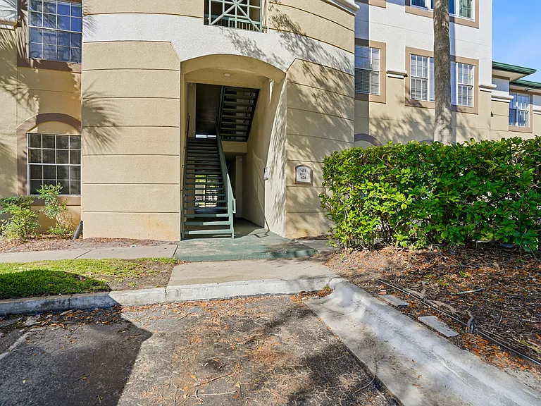 17101 Carrington Park Dr #419 — Photo 22