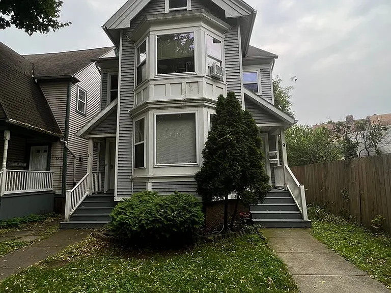 9-21 Pearl St — Photo 2