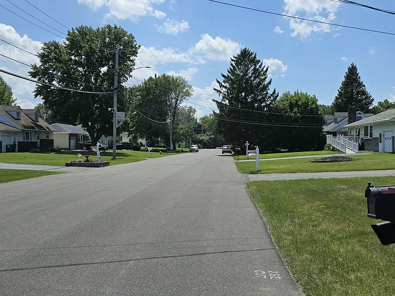 14 Kenlyn Dr — Photo 23