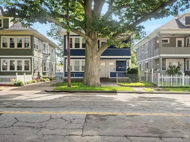 Narragansett Blvd — Photo 2