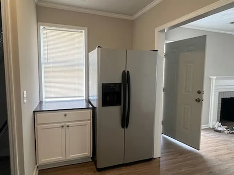 912 Chestnut St — Photo 3