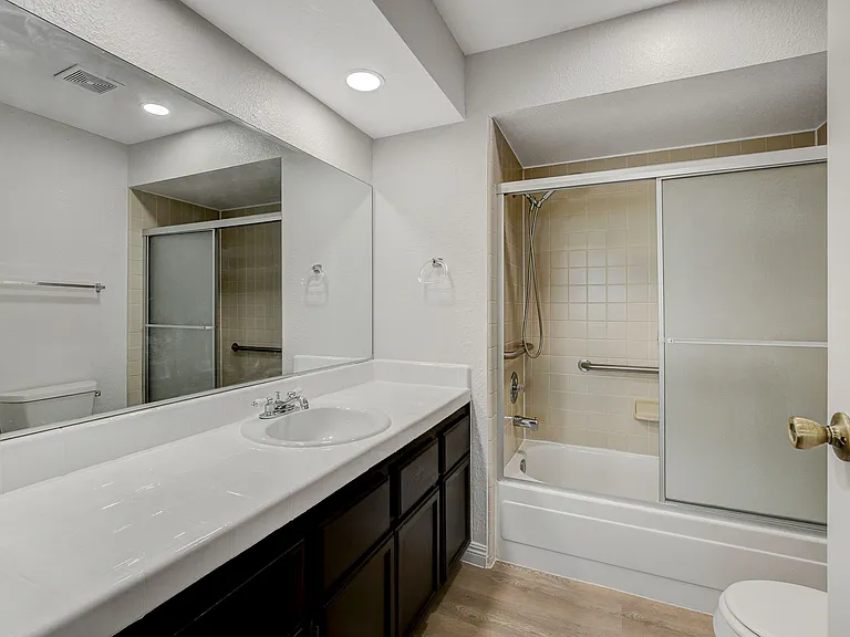 76 Megan Dr — Photo 17
