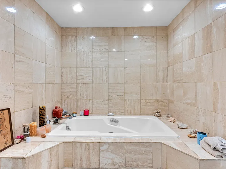 2155 S Ocean Blvd #11 — Photo 22