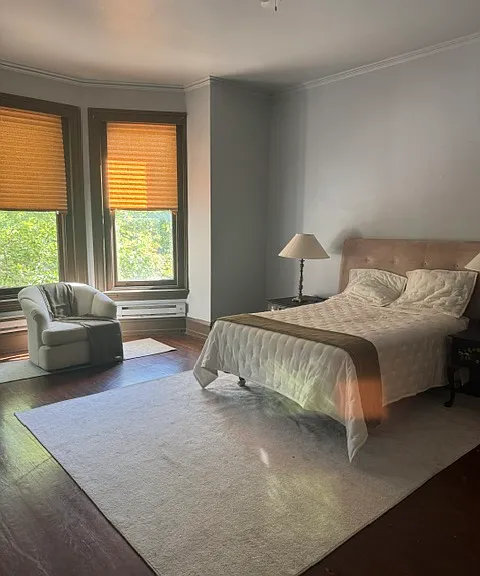 1039 Penn St #2F — Photo 3