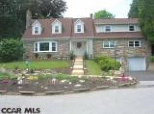 227 Elm St, State College, PA 16801