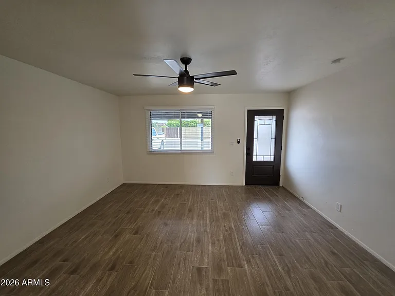 3735 E Claire Dr — Photo 4